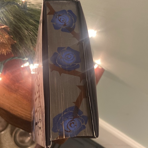 The Serpent and the Wings of Night - Picture 5 of 8